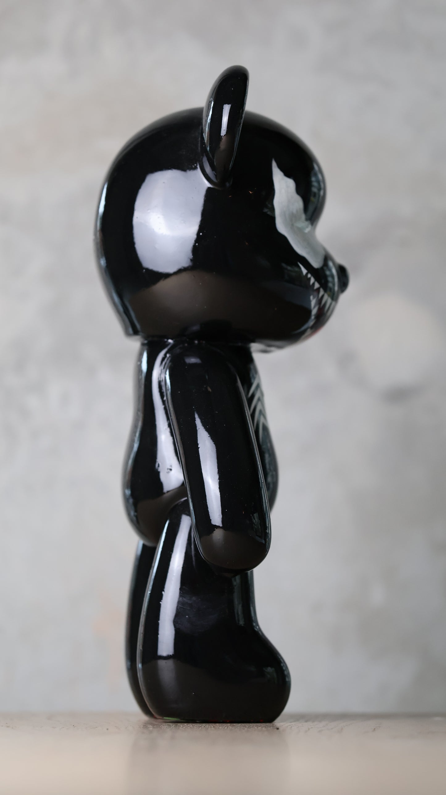 Venom bear - 33 cm